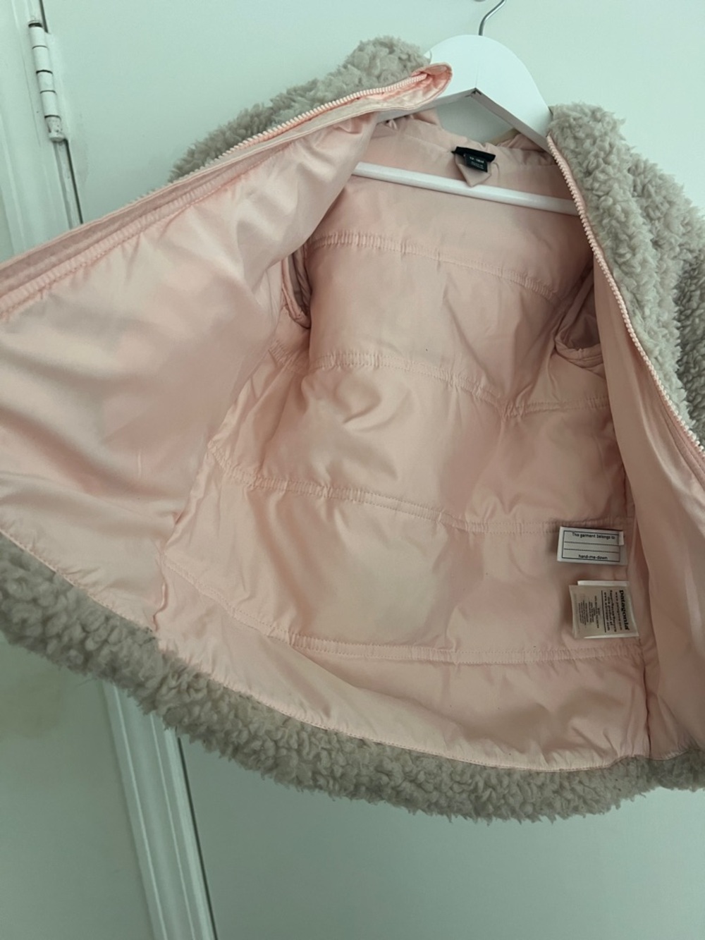 Patagonia Baby 12-18 mos Recycled Hi-Loft Parka - Picture 9 of 10
